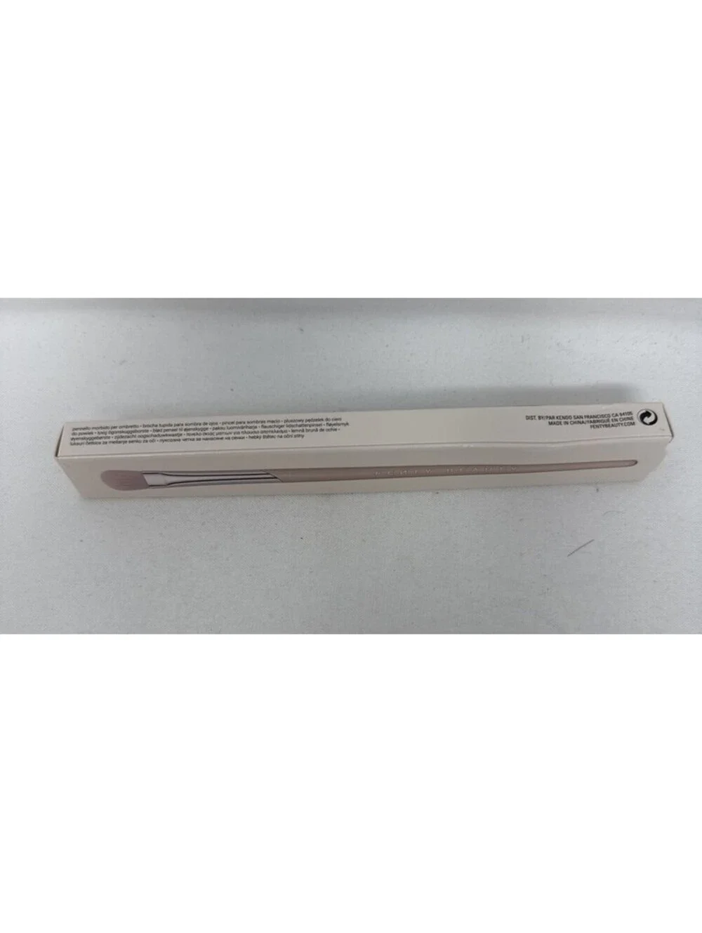 Fenty Beauty Plush Eyeshadow Brush 240 NIB  CJ 2